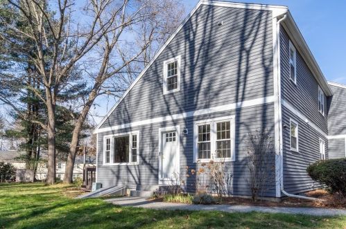 64 Macintosh Ln, Acton, MA 01719 exterior