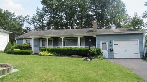 98 Carpenter Ave, Bristol, CT 06010 exterior