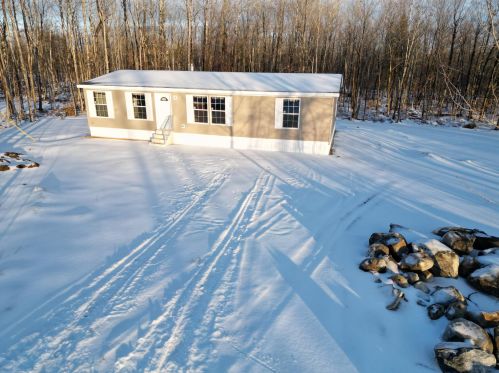 55 Greenridge Hts, Oakland, ME 04963 exterior