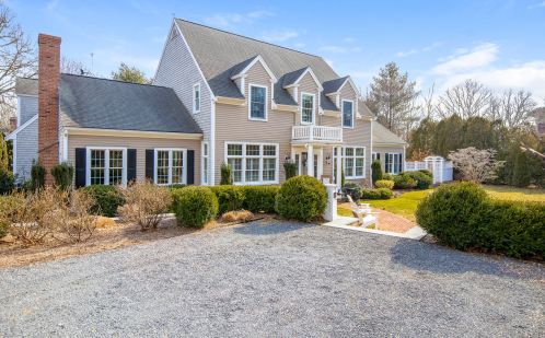 442 Bay Ln, Centerville, MA 02632 exterior