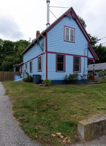 23 Cottage St, Groton, CT 06340 exterior