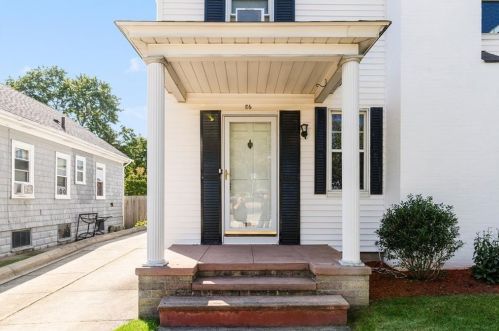 86 Metropolitan Rd, Providence, RI 02908 exterior