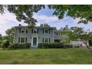 13 Broadview Dr, Barrington, RI 02806 exterior