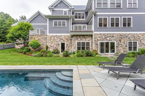 40 Woodbine Way, Stamford, CT 06903 exterior