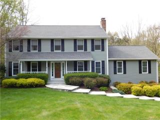 8 Golden Hill Ln, Huntington, CT 06484 exterior