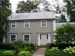 11 Graydale Cir, Newton, MA 02466 exterior