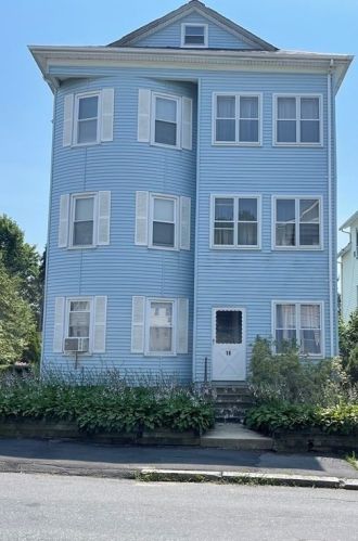 18 Ames St, Worcester, MA 01610 exterior