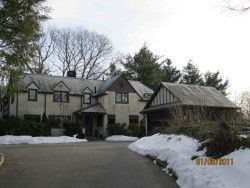 229 Dudley Rd, Newton, MA 02459 exterior