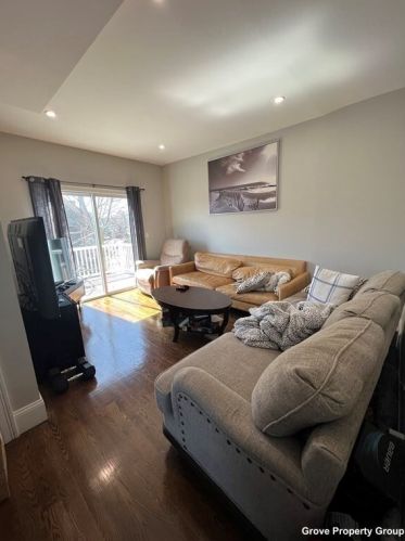 55 Mount Vernon St, Roxbury-Xing, MA 02135 exterior