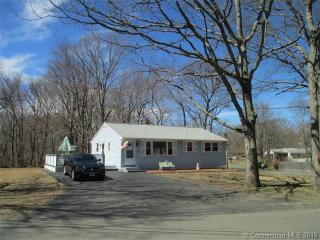 12 Chestnut Dr, Waterbury, CT 06716 exterior