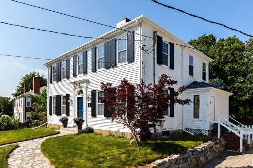 85 Main St, Kingston, MA 02364 exterior