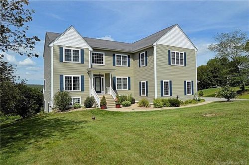 109 Deer Run Dr, Colchester, CT 06415 exterior