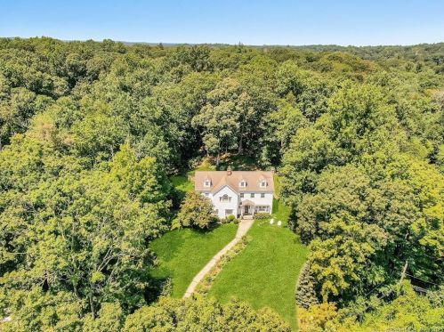 256 Old Grumman Hill Rd, Wilton, CT 06897 exterior