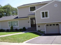 293 Hartman Rd, Newton, MA 02459 exterior