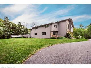 78 Villa Louisa Rd, Manchester, CT 06043 exterior