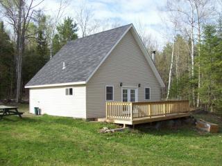 460 Shore Rd, Dexter, ME 04930 exterior