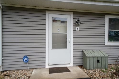 99 Brittany Farms Rd, New-Britain, CT 06053 exterior