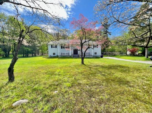 4745 Madison Ave, Bridgeport, CT 06611 exterior