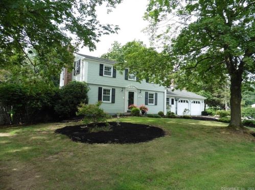 166 Weymouth Rd, Enfield, CT 06082 exterior
