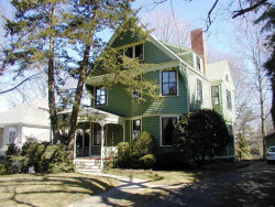 44 Shaw St, Newton, MA 02465 exterior