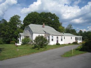 335 Broad St, Hollis, NH 03049 exterior