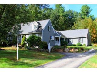 44 Rolling Hill Rd, Hampstead, NH 03841 exterior
