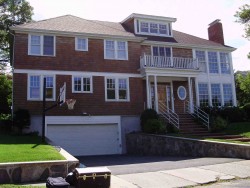 25 Sky View Cir, Newton, MA 02459 exterior