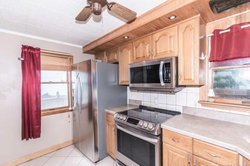 30 Eastwick Rd, New Britain, CT 06053 exterior