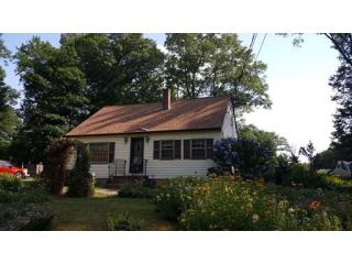108 Forrest St, Plaistow, NH 03865 exterior