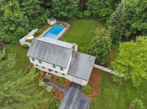 10 Bear Hill Ter, Graniteville, MA 01886 exterior