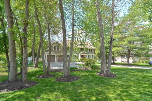 19 Bernard St, Newton, MA 02461 exterior