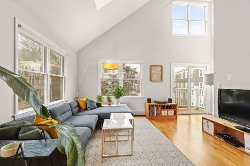39 Boylston St, Roxbury-Xing, MA 02130 exterior
