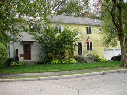 75 Winslow Rd, Newton, MA 02468 exterior