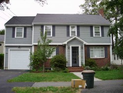 9 Bonmar Cir, Newton, MA 02466 exterior