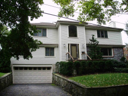 30 Silver Birch Rd, Newton, MA 02468 exterior