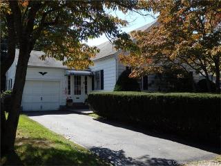 234 Nutmeg Rd, Bridgeport, CT 06610 exterior