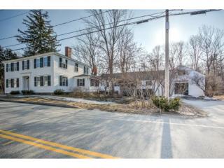 77 Main St, Francestown, NH 03043 exterior