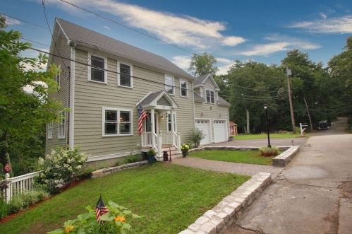 10 Harlow Ave, Norfolk, MA 02056 exterior