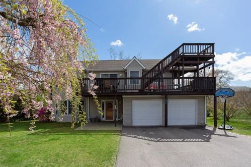 14 Juniper Ave, Westerly, RI 02891 exterior