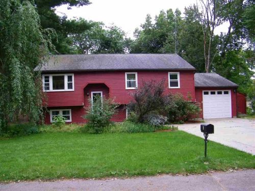 3 Raymond St, Hudson, NH 03051 exterior