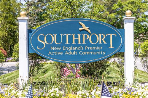 70 Grey Hawk Dr, Mashpee, MA 02649 exterior