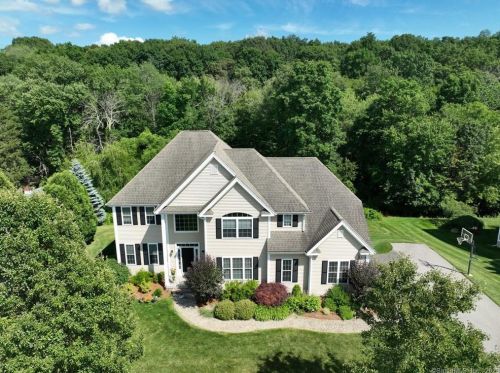 47 Steele Farm Dr, Manchester, CT 06042 exterior