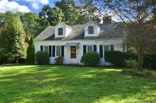 1760 Main St, Wapping, CT 06074 exterior