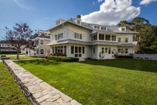 57 Middle Beach Rd, Madison, CT 06443 exterior
