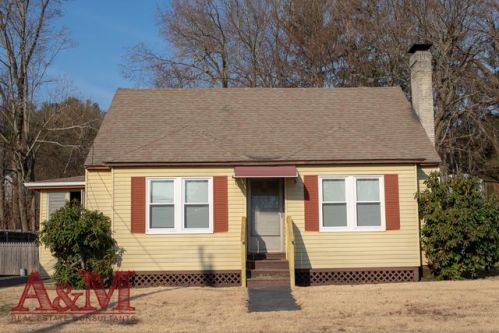 22 Amesbury St, Worcester, MA 01605 exterior