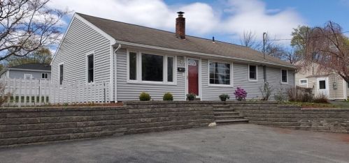 148 Uncatena Ave, Worcester, MA 01606 exterior