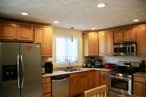 15 Sigourney St, Revere, MA 02151 exterior
