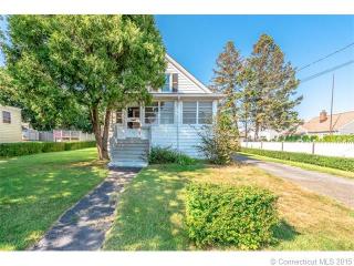 31 Mohawk St, Stratford, CT 06615 exterior
