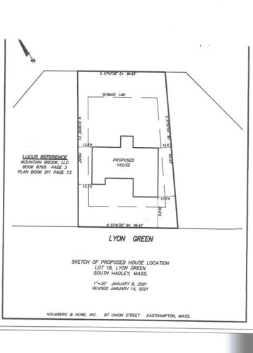 9 Lyon Grn, South Hadley, MA 01075 exterior