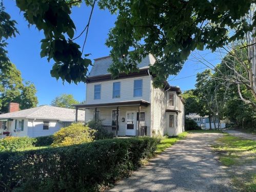 40 Warren Ave, Roxbury-Xing, MA 02136 exterior